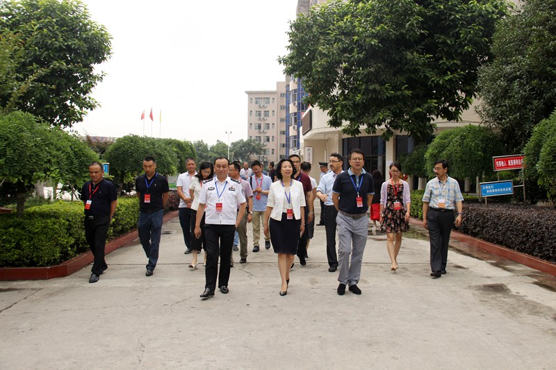 郭捷副市长一行在更生考点巡考 (6).JPG